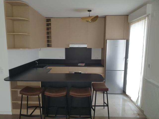 d&eacute;couvrez nos solutions de cuisine &agrave; garches : conception sur-mesure, r&eacute;novation, am&eacute;nagement moderne et conseils personnalis&eacute;s pour cr&eacute;er la cuisine de vos r&ecirc;ves.