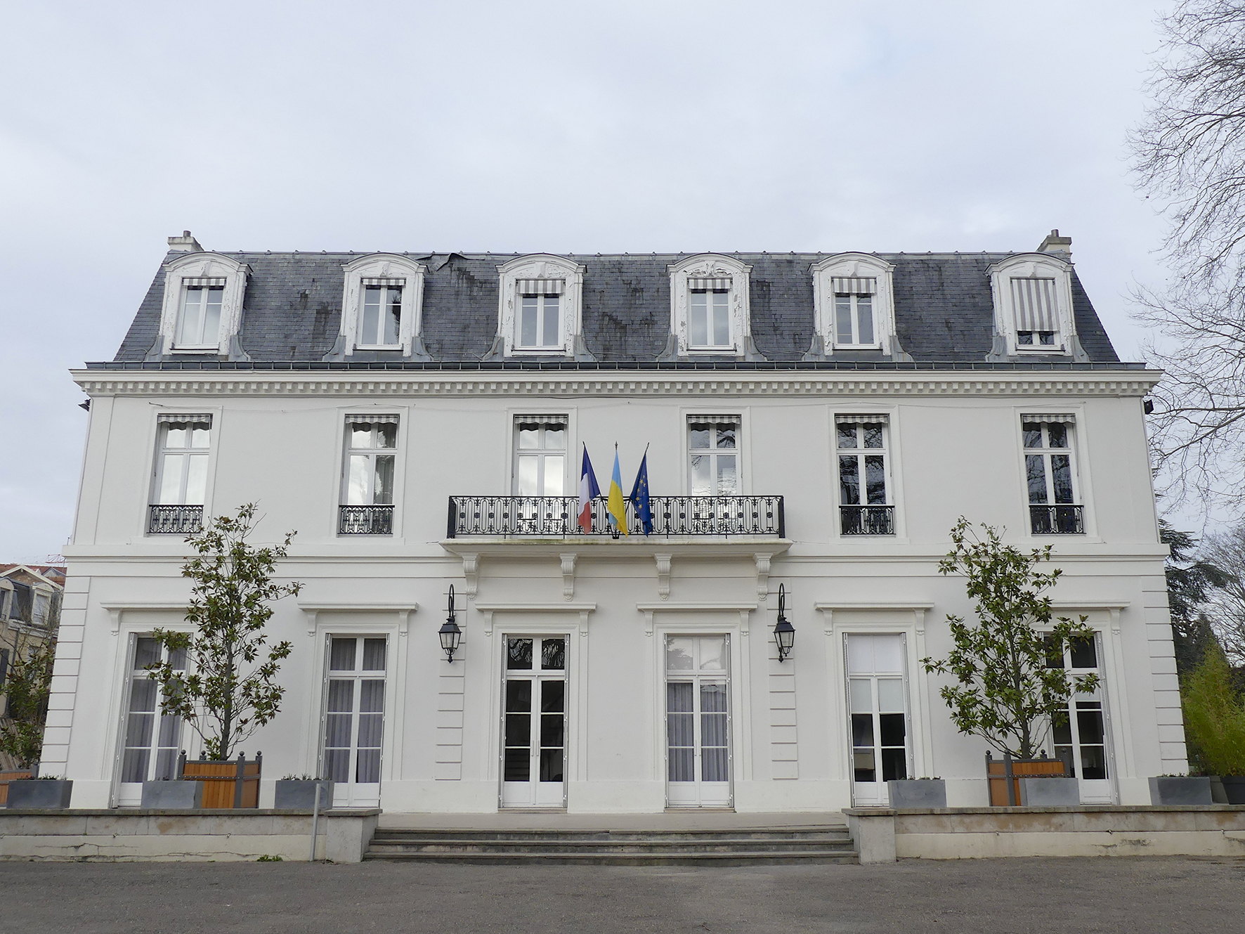 d&eacute;couvrez les d&eacute;marches essentielles pour r&eacute;ussir votre projet de r&eacute;novation &agrave; garches 92380. conseil, accompagnement, formalit&eacute;s administratives : simplifiez vos travaux de r&eacute;novation !