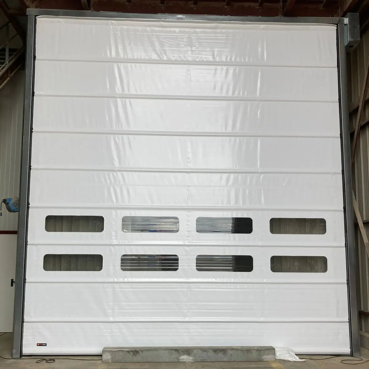 besoin d&rsquo;un d&eacute;pannage pour votre porte &agrave; garches ? intervention rapide, efficace et professionnelle pour l&rsquo;ouverture, la r&eacute;paration ou le remplacement de votre porte. disponible 24h/24 et 7j/7.