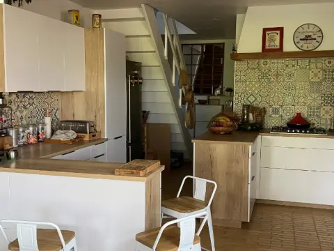obtenez rapidement un devis personnalisé pour la création ou la rénovation de votre cuisine à garches. conseils, sur-mesure et accompagnement par des experts locaux.