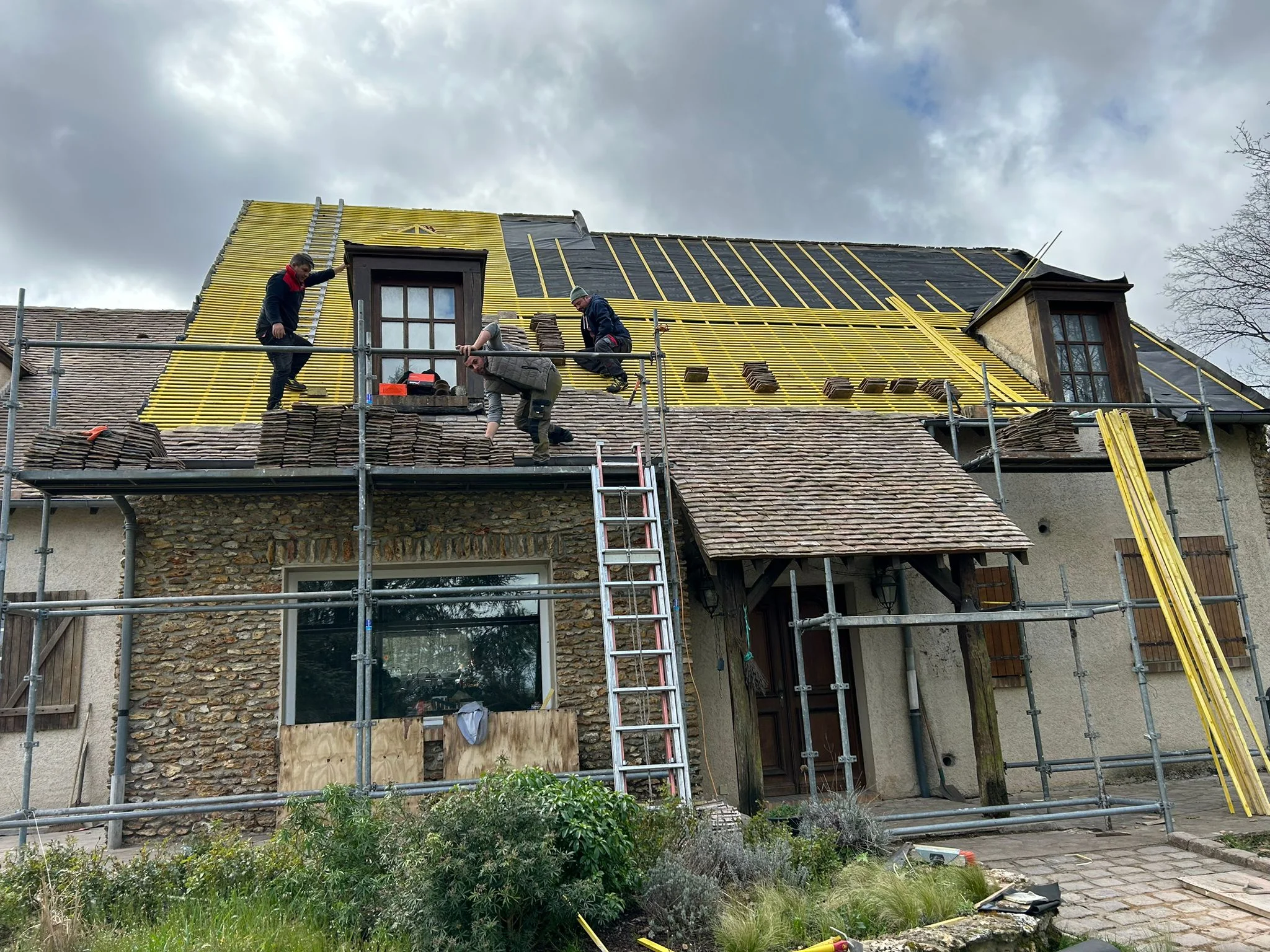 obtenez rapidement un devis personnalis&eacute; pour vos travaux de r&eacute;novation &agrave; garches. comparez les prix, trouvez des artisans qualifi&eacute;s et r&eacute;alisez vos projets en toute s&eacute;r&eacute;nit&eacute;.