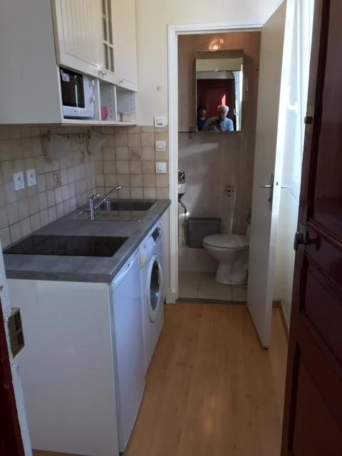 découvrez nos solutions de douche moderne à garches 92260. rénovation sur-mesure, design contemporain et installation rapide pour sublimer votre salle de bain.