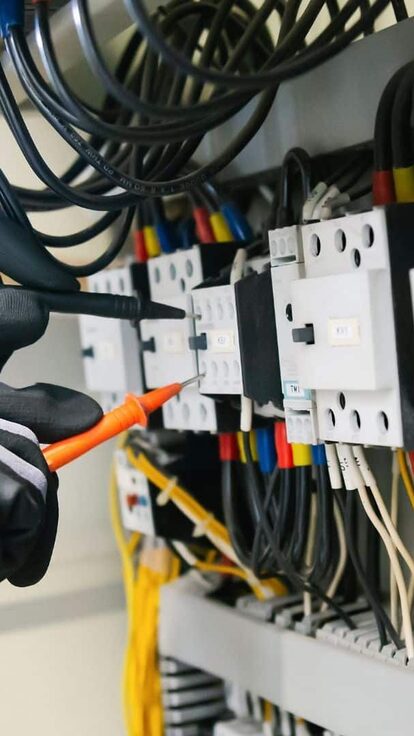 besoin d'un &eacute;lectricien &agrave; garches ? service rapide et fiable pour tous vos d&eacute;pannages et installations &eacute;lectriques. intervention professionnelle et de qualit&eacute;.