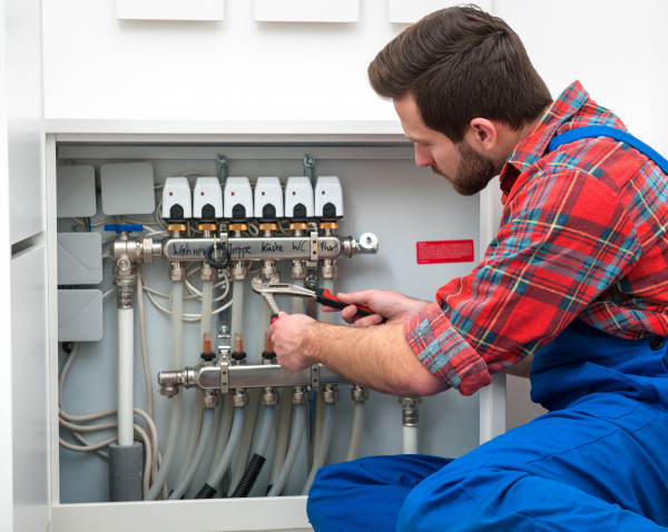 besoin d'un &eacute;lectricien en urgence &agrave; garches ? intervention rapide, d&eacute;pannage &eacute;lectrique 24h/24 et 7j/7. devis gratuit et travaux garantis par un professionnel qualifi&eacute;.