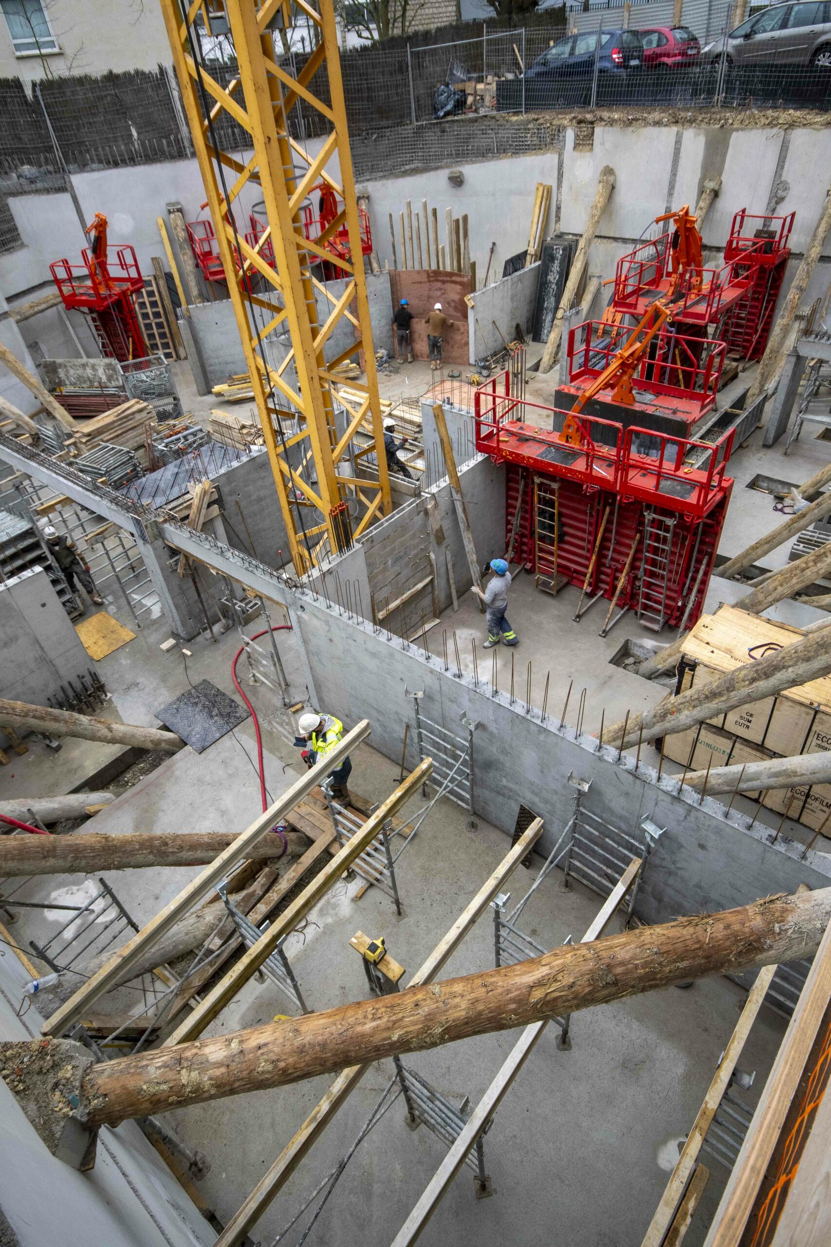 d&eacute;couvrez comment r&eacute;ussir vos travaux &agrave; garches tout en respectant votre budget gr&acirc;ce &agrave; nos conseils pratiques et astuces pour optimiser vos d&eacute;penses.