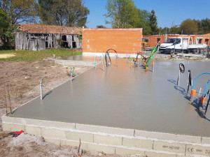 vous recherchez des services de maçonnerie à garches ? faites appel à des maçons experts pour vos travaux de construction, rénovation et agrandissement. qualité, fiabilité et devis gratuit.