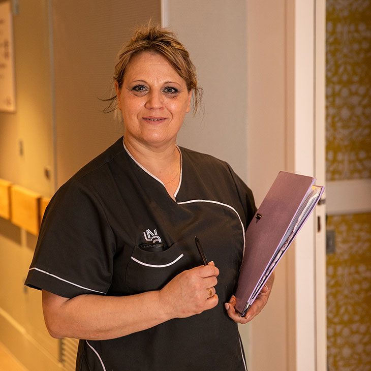 d&eacute;couvrez nos services de peinture &agrave; garches 92260 : travaux de r&eacute;novation, d&eacute;coration int&eacute;rieure et ext&eacute;rieure, conseils professionnels et finitions de qualit&eacute; pour sublimer votre maison ou appartement.