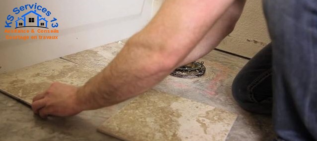 d&eacute;couvrez tout ce qu'il faut savoir sur le prix d'un carreleur au m2 : tarifs moyens, facteurs influen&ccedil;ant le co&ucirc;t, conseils pour bien choisir votre professionnel et estimer votre budget de pose de carrelage.