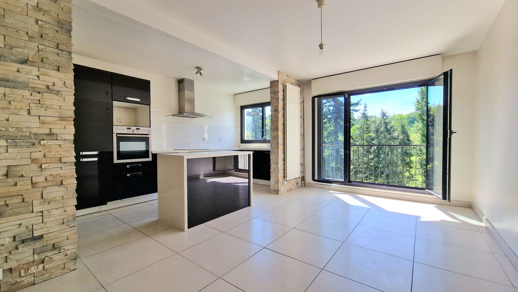 d&eacute;couvrez les prix pour une cuisine &agrave; garches : conseils, comparatifs et astuces pour estimer le co&ucirc;t de votre projet de cuisine sur-mesure ou en r&eacute;novation.