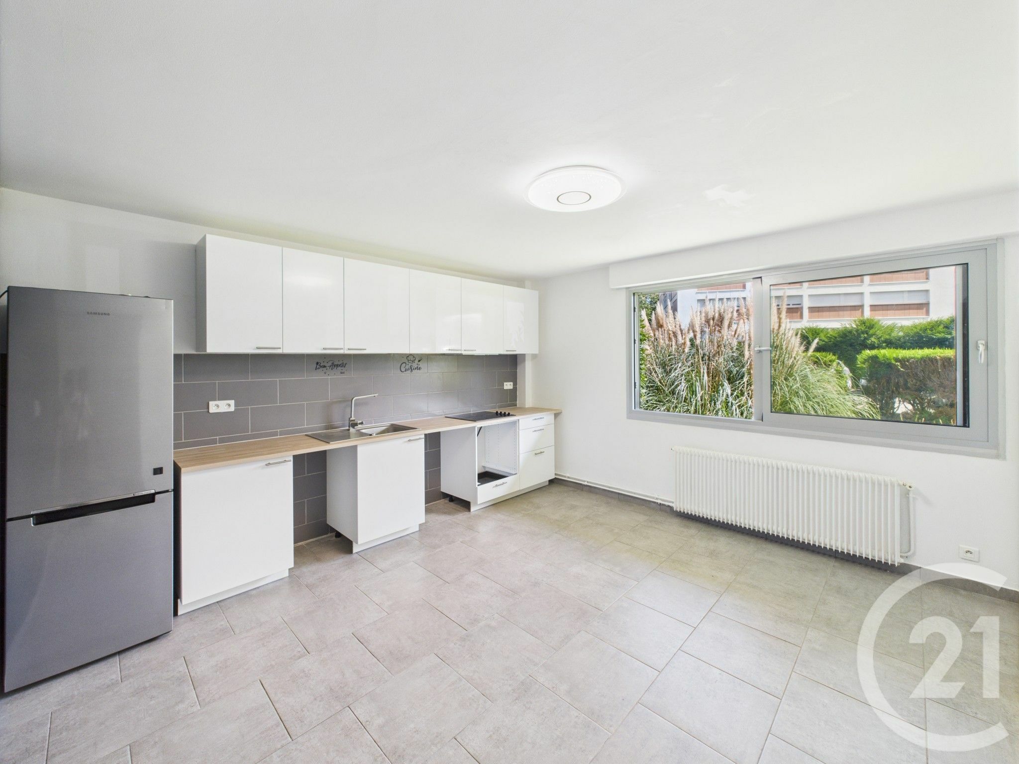 d&eacute;couvrez les prix des cuisines &agrave; garches 92260 : comparez les tarifs, trouvez des id&eacute;es de r&eacute;alisations et obtenez un devis personnalis&eacute; pour votre projet de cuisine sur-mesure.