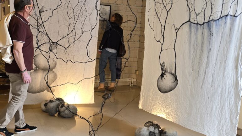 d&eacute;couvrez les tarifs des travaux de peinture &agrave; garches : prix au m&sup2;, conseils pour bien choisir votre artisan peintre et obtenir un devis d&eacute;taill&eacute; adapt&eacute; &agrave; votre projet.