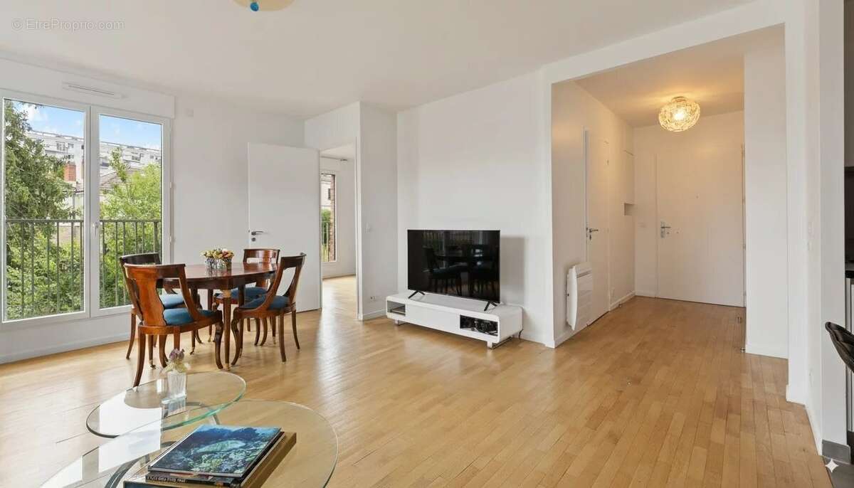 confiez la r&eacute;novation de votre appartement &agrave; garches (92260) &agrave; des professionnels. travaux sur mesure, conseils personnalis&eacute;s et qualit&eacute; garantie pour valoriser votre bien immobilier.