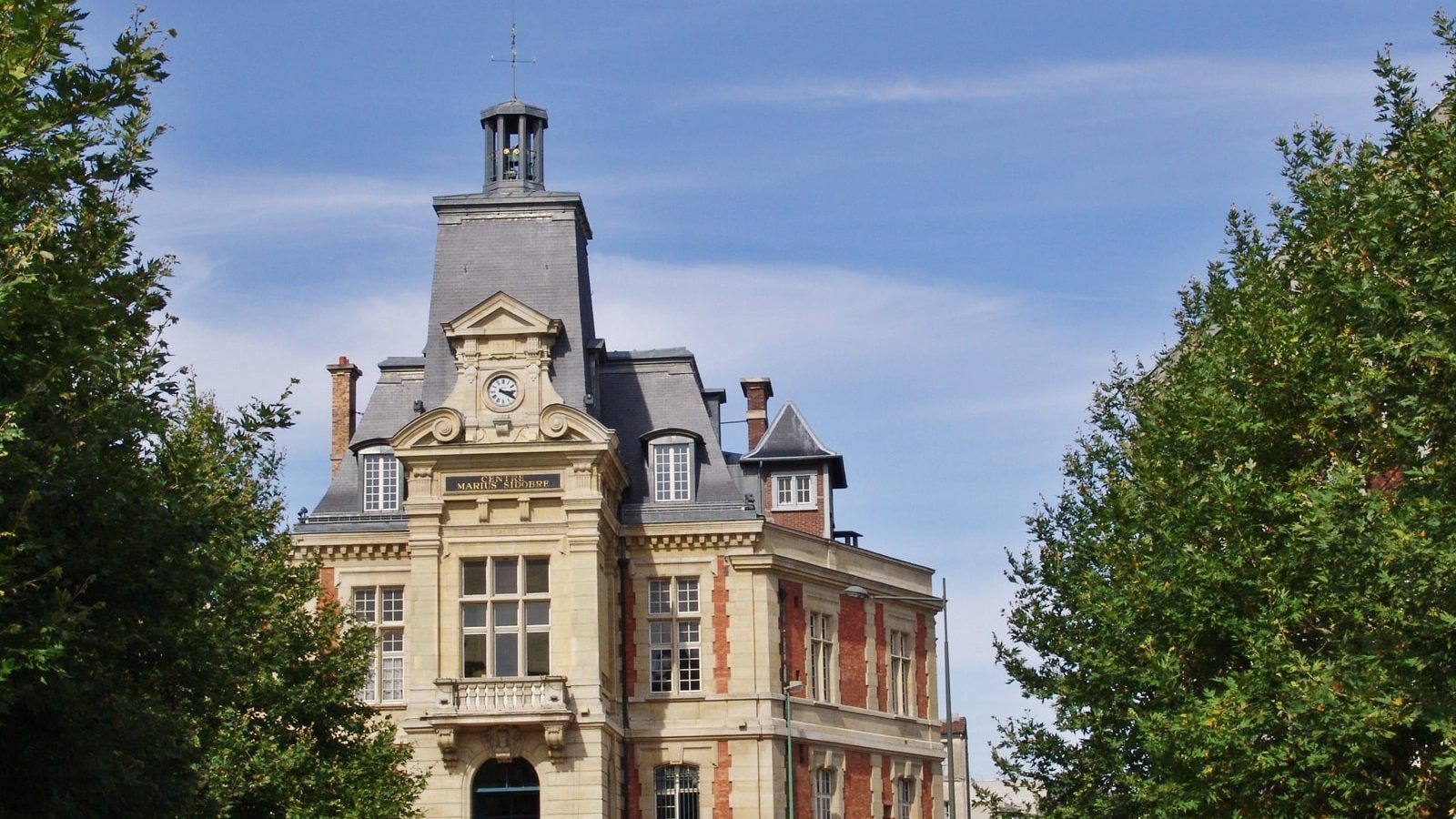 confiez vos travaux de r&eacute;novation &agrave; arcueil &agrave; des sp&eacute;cialistes exp&eacute;riment&eacute;s. r&eacute;novation int&eacute;rieure et ext&eacute;rieure : maison, appartement, cuisine, salle de bain. devis gratuit et accompagnement sur mesure.