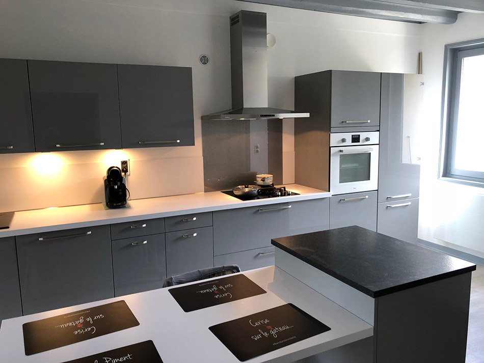 donnez une nouvelle vie &agrave; votre cuisine &agrave; garches avec nos experts en r&eacute;novation. conception sur mesure, mat&eacute;riaux de qualit&eacute; et finitions soign&eacute;es pour un espace moderne et convivial. devis gratuit !