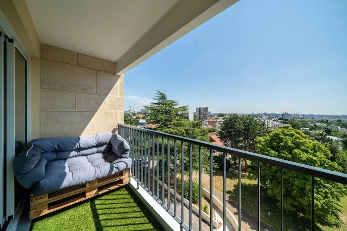 besoin de rénover votre maison ou appartement à garches 92260 ? découvrez nos services de rénovation sur mesure : qualité, devis gratuit, équipe professionnelle à votre écoute.