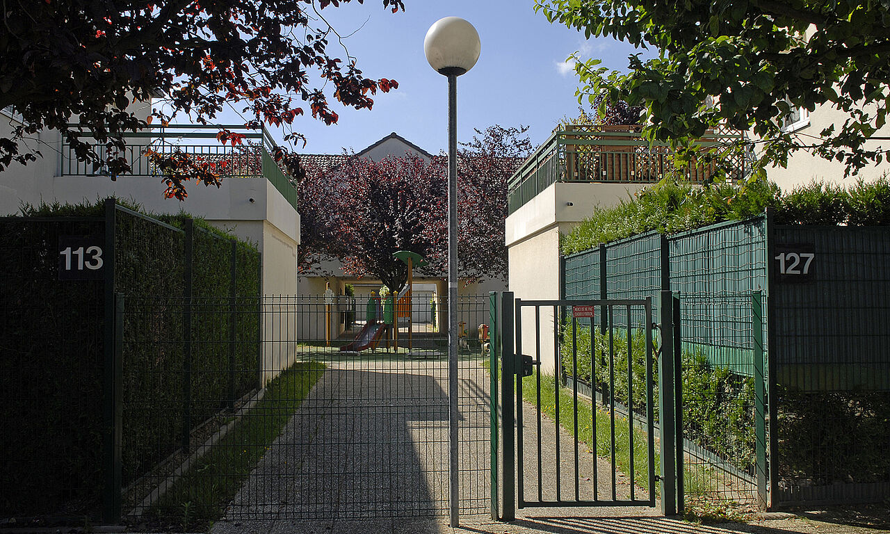 confiez la r&eacute;novation de votre habitat &agrave; garches &agrave; des professionnels qualifi&eacute;s. b&eacute;n&eacute;ficiez de solutions sur-mesure pour r&eacute;nover votre maison ou appartement : conseils, devis gratuit et travaux de qualit&eacute;.