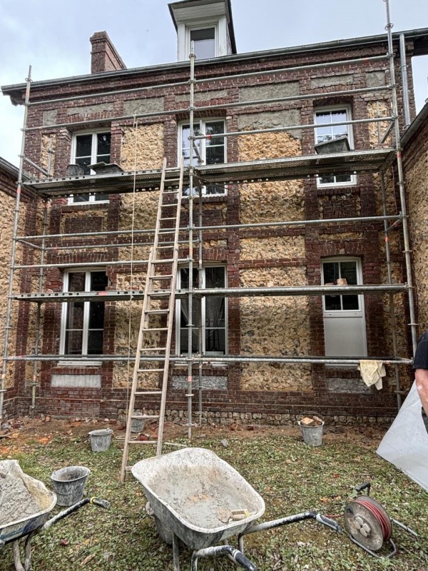 d&eacute;couvrez nos services de r&eacute;novation proche de chez vous : solutions sur-mesure, devis rapide et accompagnement personnalis&eacute; pour tous vos projets d&rsquo;am&eacute;lioration de l&rsquo;habitat.