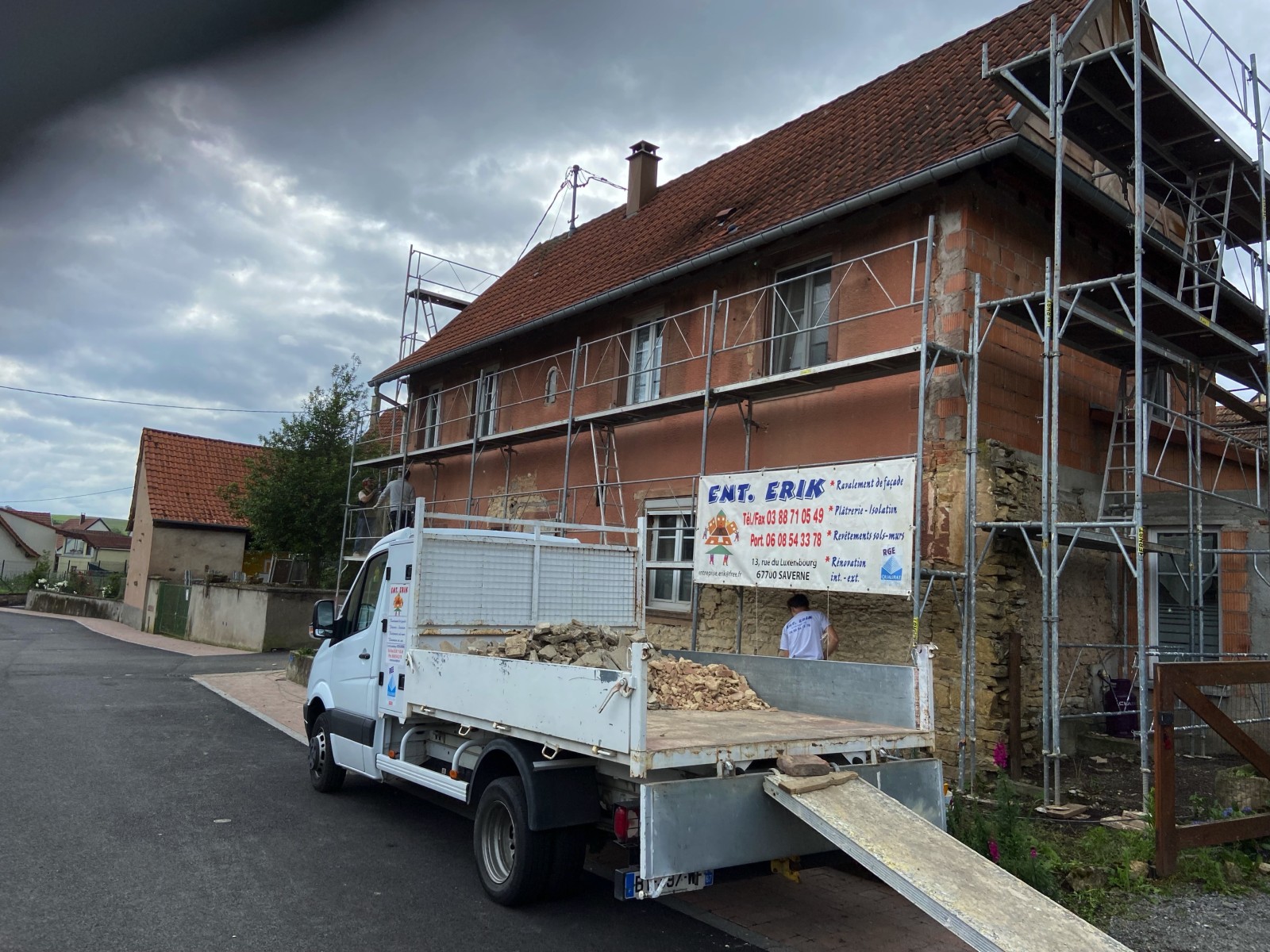 trouvez les meilleurs services de r&eacute;novation pr&egrave;s de chez vous. profitez d&rsquo;experts qualifi&eacute;s pour transformer votre int&eacute;rieur ou ext&eacute;rieur selon vos envies et votre budget.