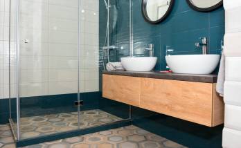 confiez la rénovation de votre salle de bain dans le 15ème arrondissement à des experts pour un espace moderne, fonctionnel et adapté à vos besoins. demandez un devis gratuit dès maintenant !