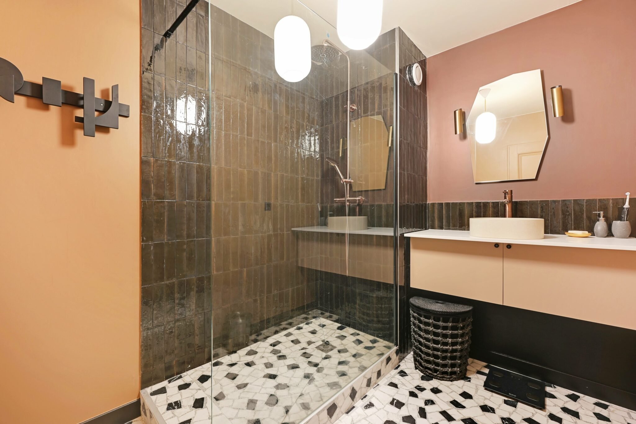 confiez la rénovation de votre salle de bain à garches à des professionnels expérimentés. conseils sur mesure, matériaux de qualité et finitions irréprochables pour transformer votre espace selon vos envies.
