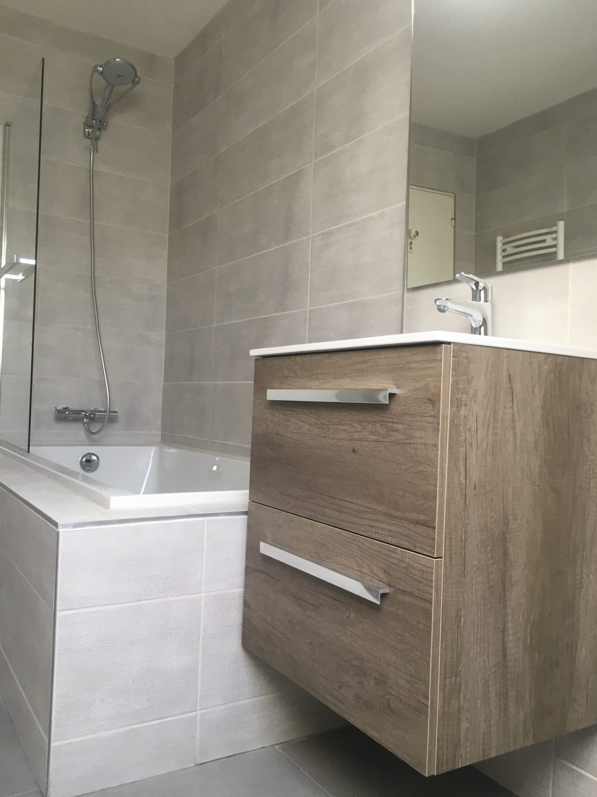 confiez la r&eacute;novation de votre salle de bain &agrave; garches &agrave; des professionnels exp&eacute;riment&eacute;s. devis gratuit, conseils personnalis&eacute;s et accompagnement sur-mesure pour un espace moderne et fonctionnel.