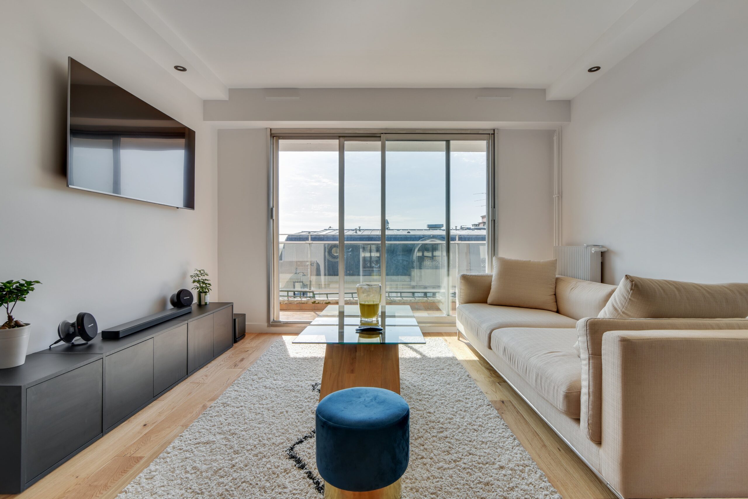 confiez la r&eacute;novation de votre studio &agrave; garches &agrave; des experts. optimisez votre espace, modernisez votre int&eacute;rieur et profitez d'un r&eacute;sultat sur mesure, adapt&eacute; &agrave; vos besoins et &agrave; votre budget.