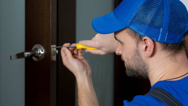 besoin d'un serrurier en urgence &agrave; garches ? intervention rapide 24h/24 et 7j/7 pour tout d&eacute;pannage, ouverture de porte, changement de serrure et s&eacute;curisation de votre logement. devis gratuit !