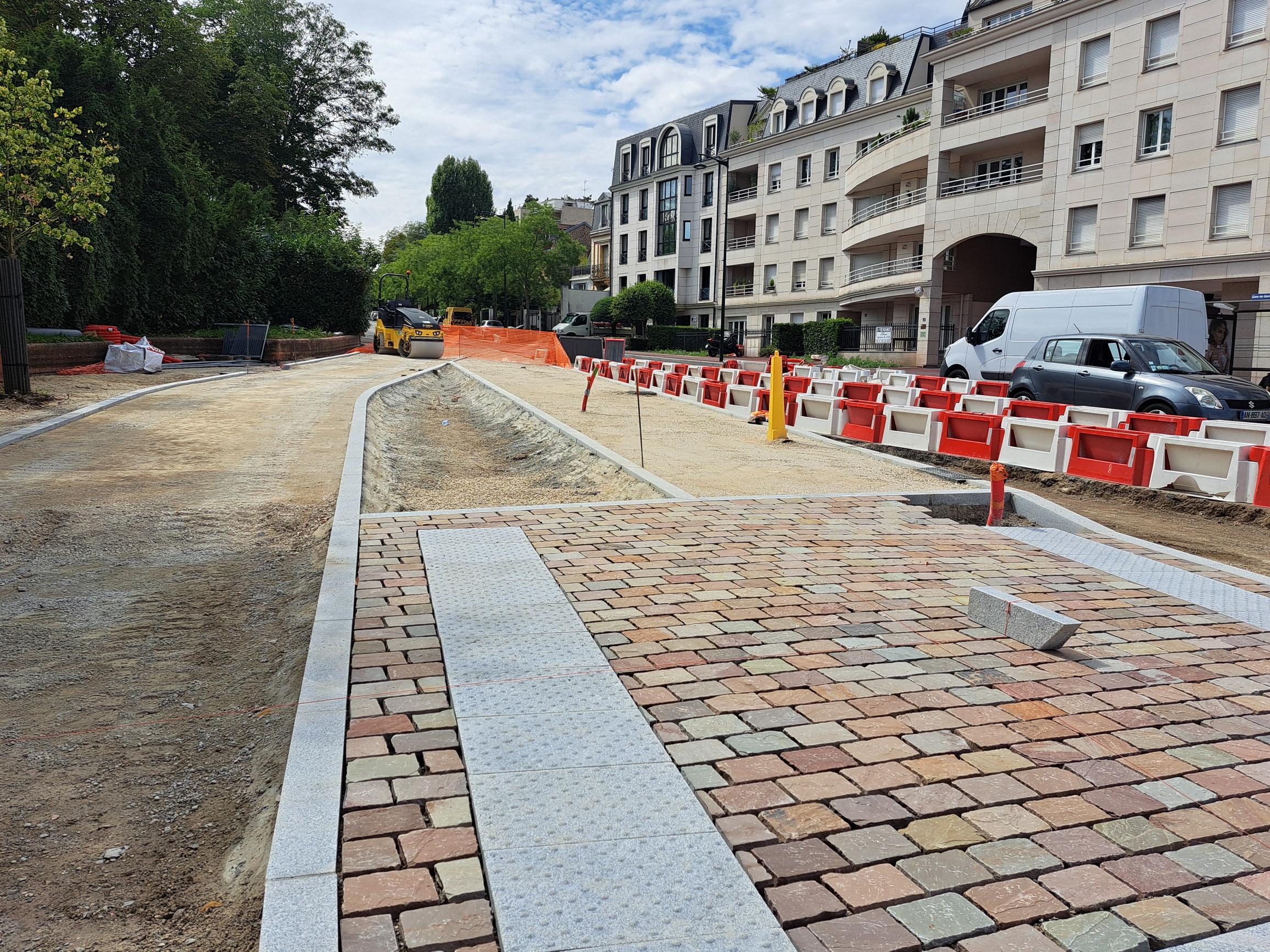 découvrez notre service de suivi de chantier à garches : pilotage des travaux, rapports réguliers, photos et accompagnement personnalisé pour garantir la réussite de vos projets immobiliers.