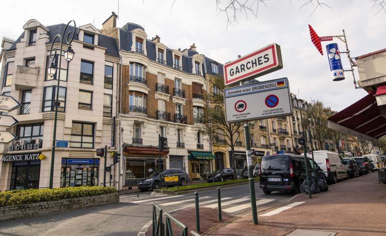 vous cherchez des professionnels pour vos travaux &agrave; garches 92260 ? r&eacute;novation, construction, d&eacute;pannage : d&eacute;couvrez les meilleures solutions et artisans qualifi&eacute;s pour tous vos projets.