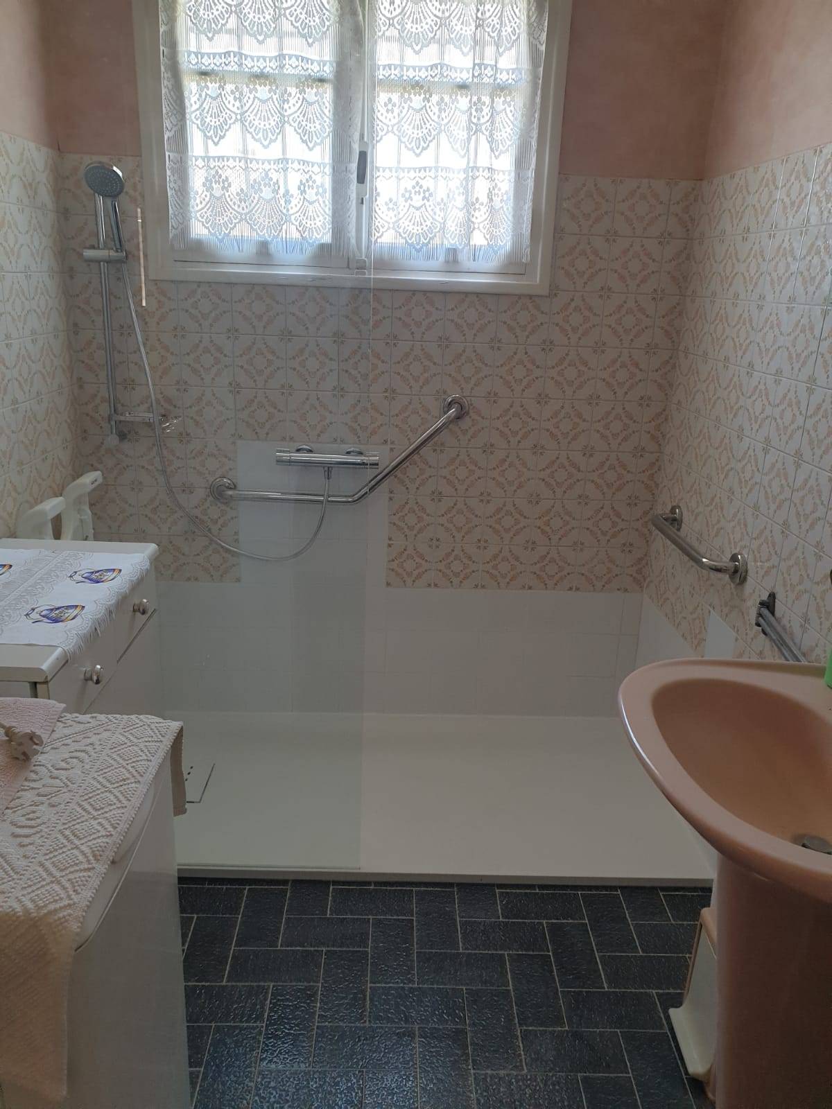 r&eacute;novez votre salle de bain &agrave; garches avec des travaux professionnels : am&eacute;nagement, modernisation et installation de qualit&eacute;. obtenez un devis gratuit pour votre projet sur mesure.