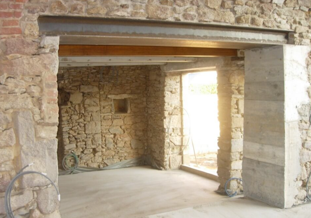 découvrez tout ce qu'il faut savoir sur le prix d'un mur porteur : estimation des coûts, facteurs à considérer, conseils pour vos travaux et comparaison des devis professionnels.