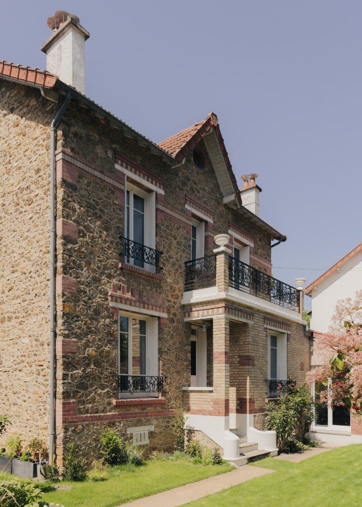 découvrez nos services de rénovation de maison à garches : transformation complète, travaux de qualité et conseils personnalisés pour valoriser votre bien. demandez votre devis gratuit dès maintenant.