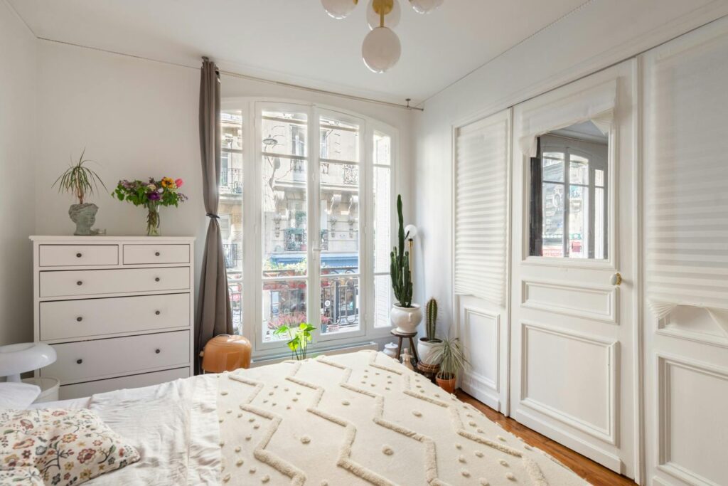 expert en rénovation d'appartement à paris, offrant des services de qualité pour transformer votre intérieur selon vos envies.