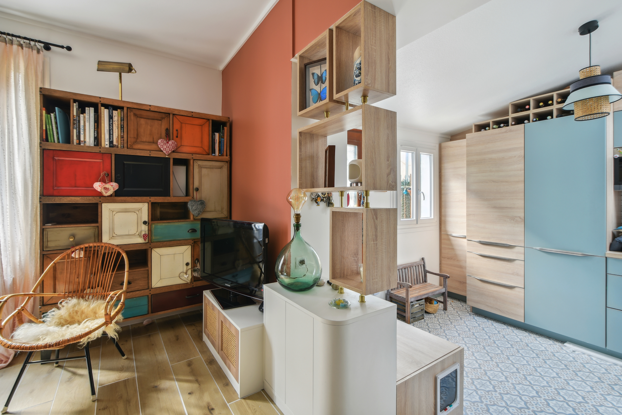 d&eacute;couvrez nos conseils pratiques et astuces pour r&eacute;ussir votre r&eacute;novation int&eacute;rieure et transformer votre maison en un espace moderne et confortable.